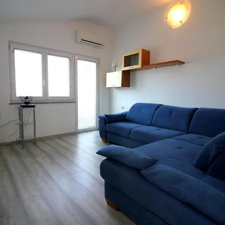 Family In Apartman
