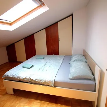 Apartman Family In *